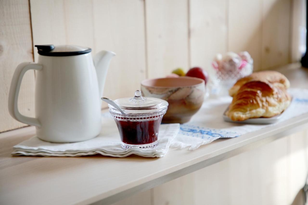 Rejaillir Bed and Breakfast Saint-Ours  Buitenkant foto